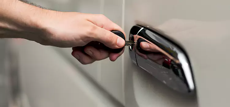 Why Choose Our Auto Locksmith Team in Alton, IL?
